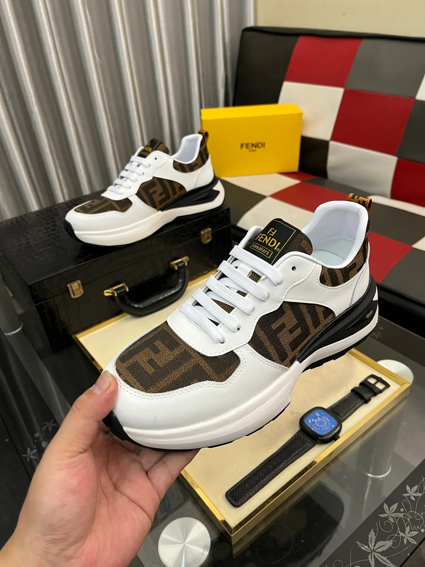 Men's shoes 💰438⌚️⌚️ 【FENDI】Original quality. ~ Unique modern style sneakers. 🏃A must-have casual shoe for trendy men😍😍 Original brand imported from Italy, imported original leather, sheep lining (refuses to discolor and grind feet) Sole: Original sole provided by the original factory, French lazy style design ⚠️Fit to the feet, original quality, super comfortable original sole. Code number: 38-442️⃣Colors available